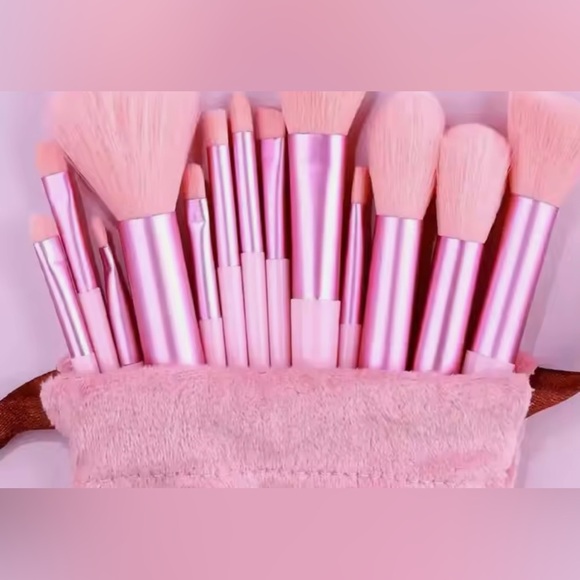 Makeup Brush Set - Picture 3 of 5